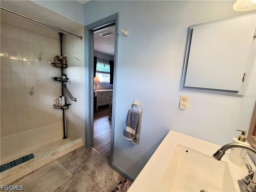 Van Nuys Circle Port Charlotte, FL 33948