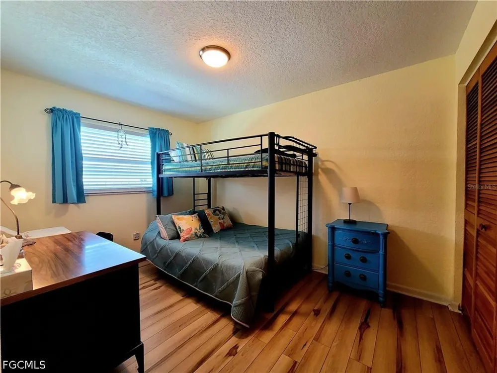 Van Nuys Circle Port Charlotte, FL 33948
