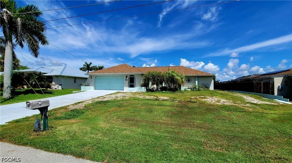 Van Nuys Circle Port Charlotte, FL 33948