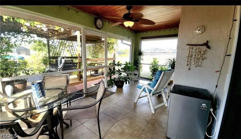 Van Nuys Circle Port Charlotte, FL 33948