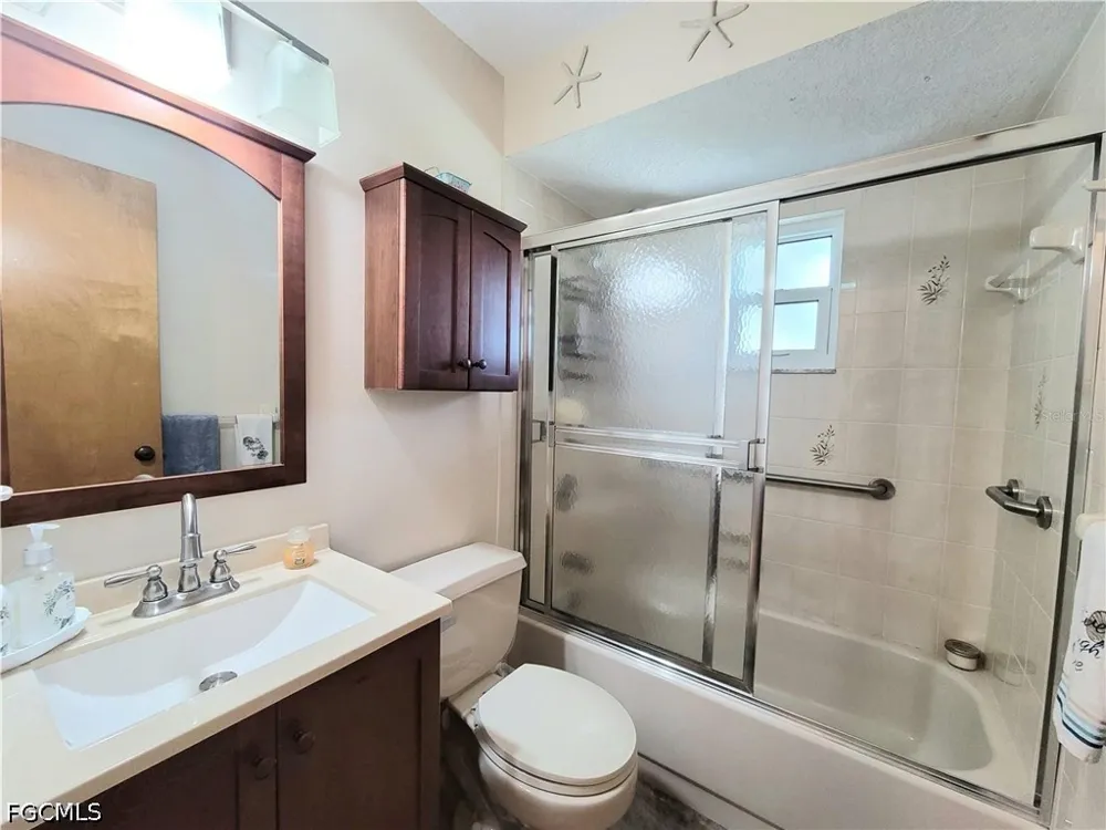 Van Nuys Circle Port Charlotte, FL 33948