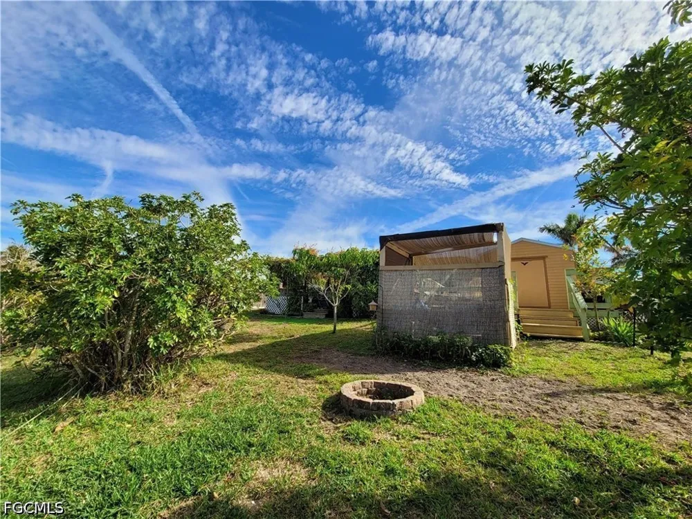 Van Nuys Circle Port Charlotte, FL 33948