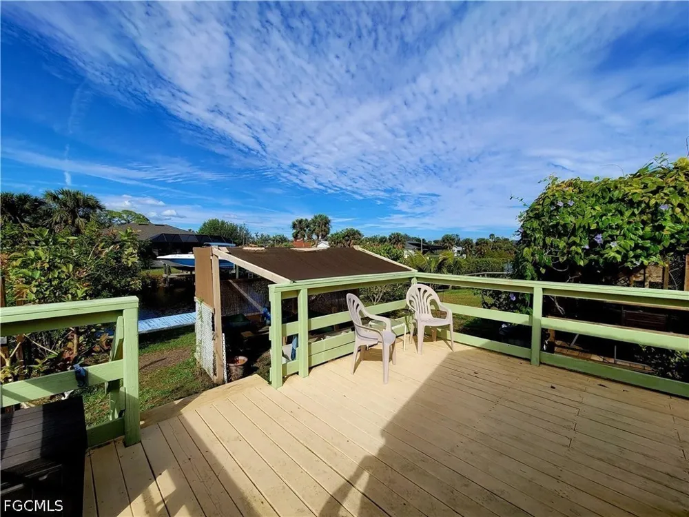 Van Nuys Circle Port Charlotte, FL 33948