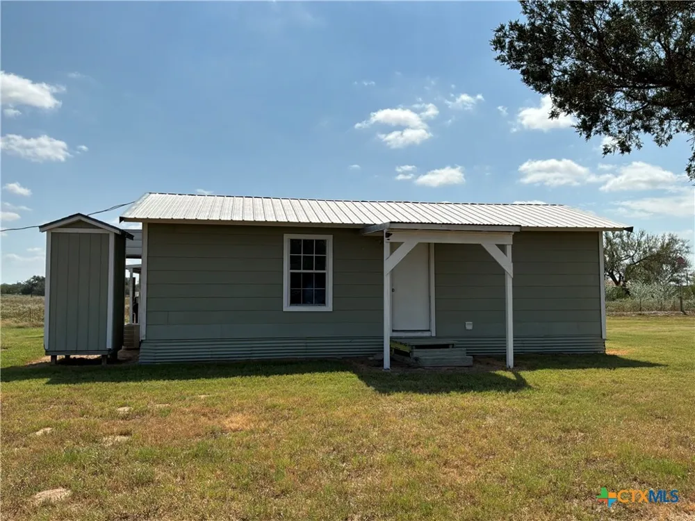 Address Not Shown Nixon, TX 78140