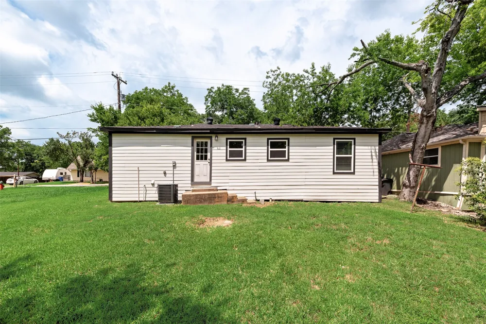 105 Weaver Street Forney, TX 75126