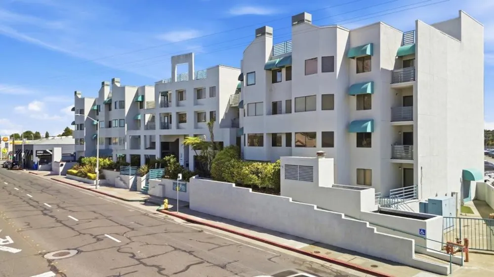 320 Peninsula Avenue #211 San Mateo, CA 94401