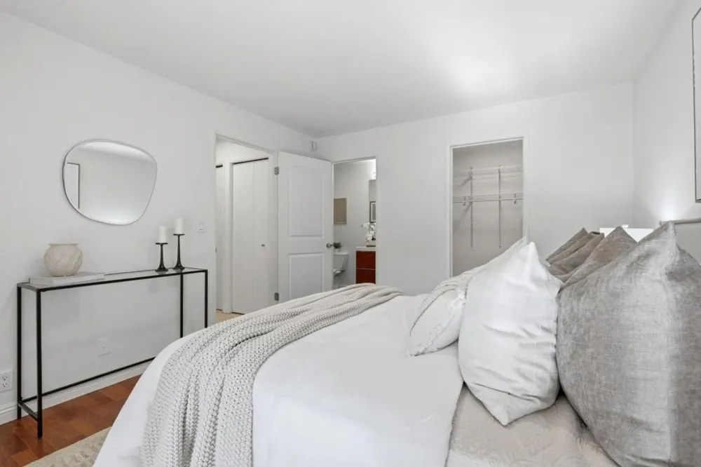 320 Peninsula Avenue #211 San Mateo, CA 94401