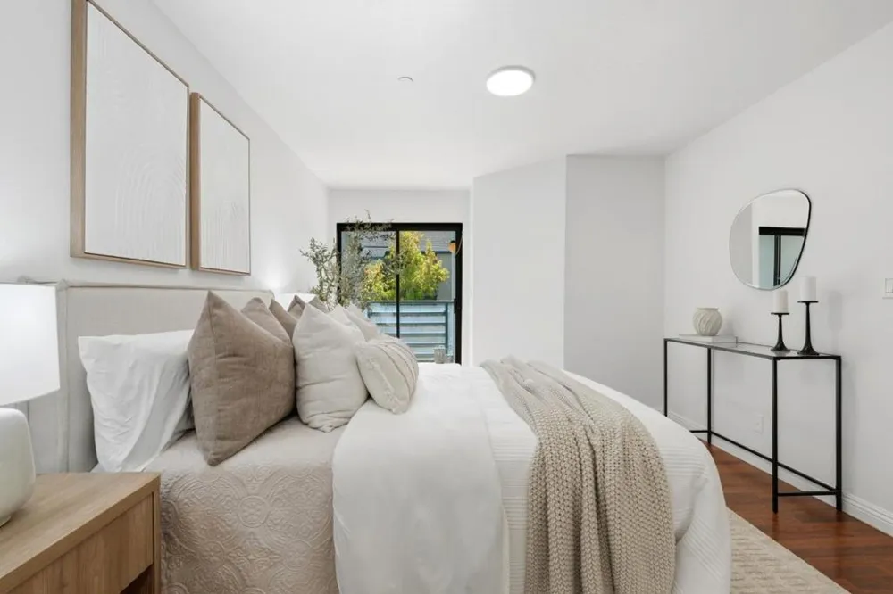 320 Peninsula Avenue #211 San Mateo, CA 94401