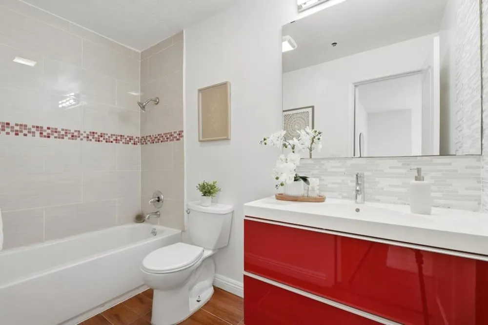 320 Peninsula Avenue #211 San Mateo, CA 94401
