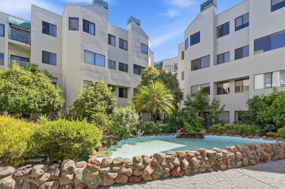 320 Peninsula Avenue #211 San Mateo, CA 94401