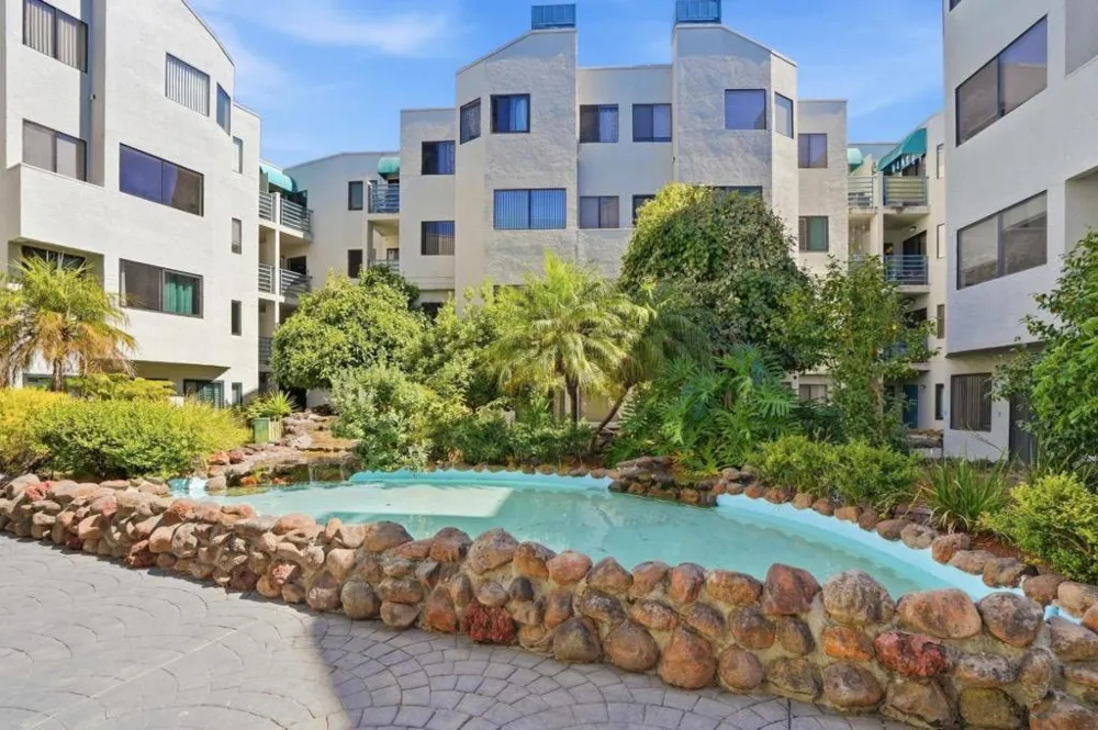 320 Peninsula Avenue #211 San Mateo, CA 94401