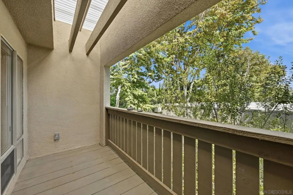 155 W Glaucus #C Encinitas, CA 92024