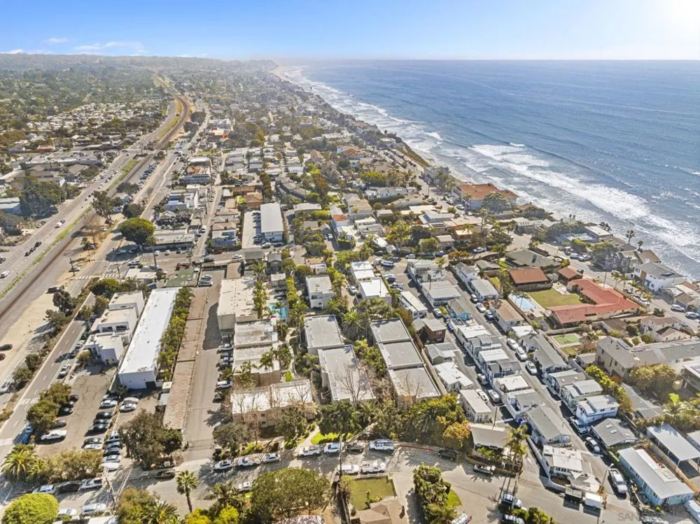 155 W Glaucus #C Encinitas, CA 92024