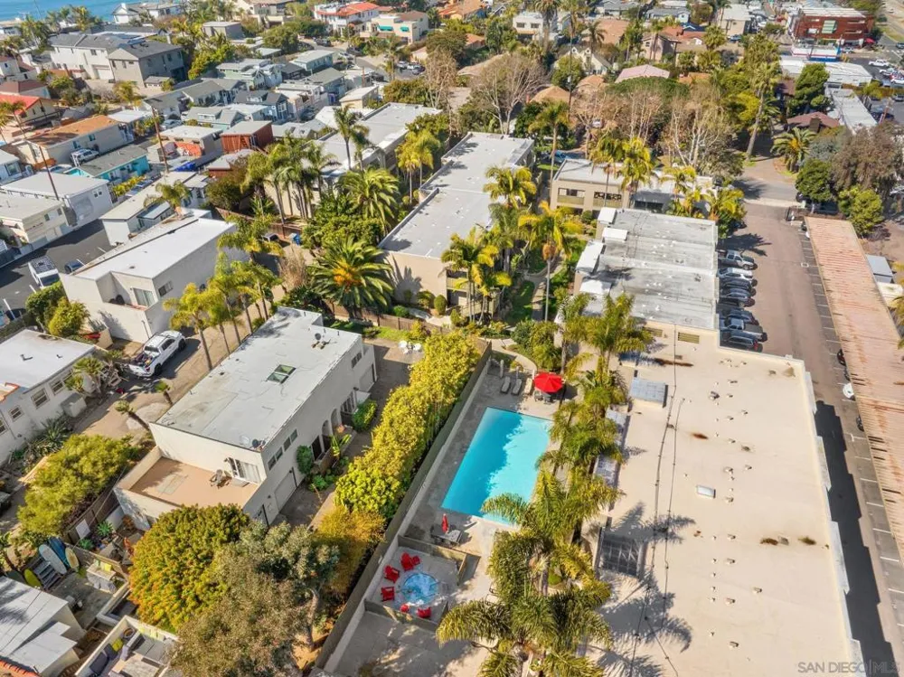 155 W Glaucus #C Encinitas, CA 92024