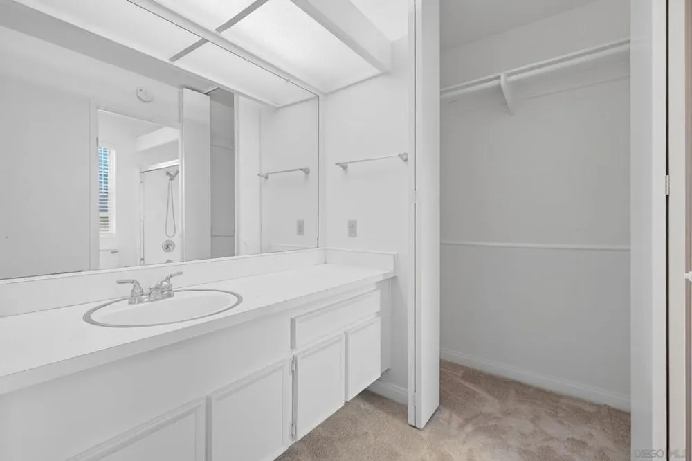 155 W Glaucus #C Encinitas, CA 92024