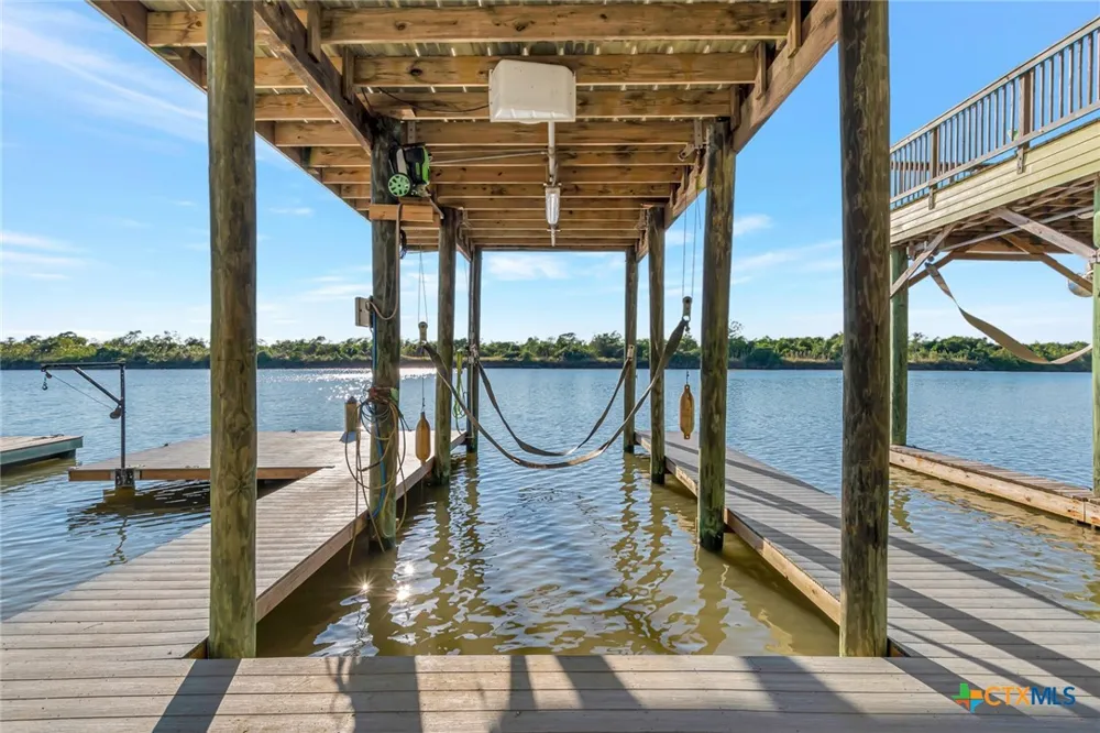 223 PR 670 Matagorda, TX 77457