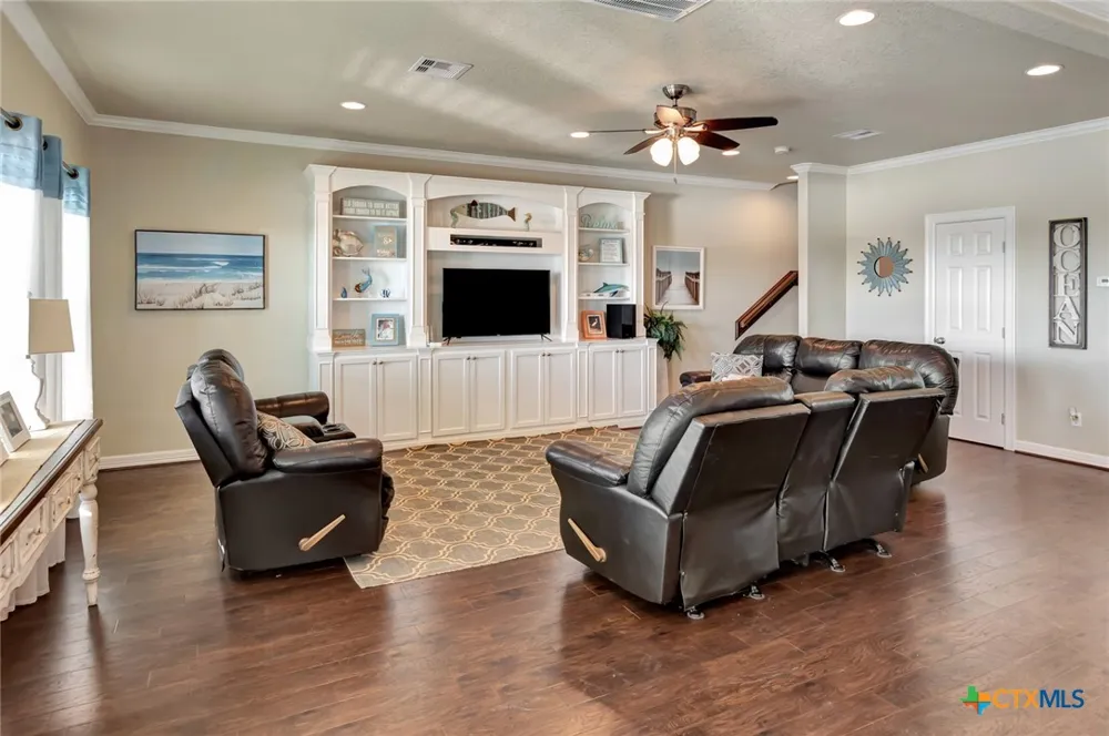 223 PR 670 Matagorda, TX 77457