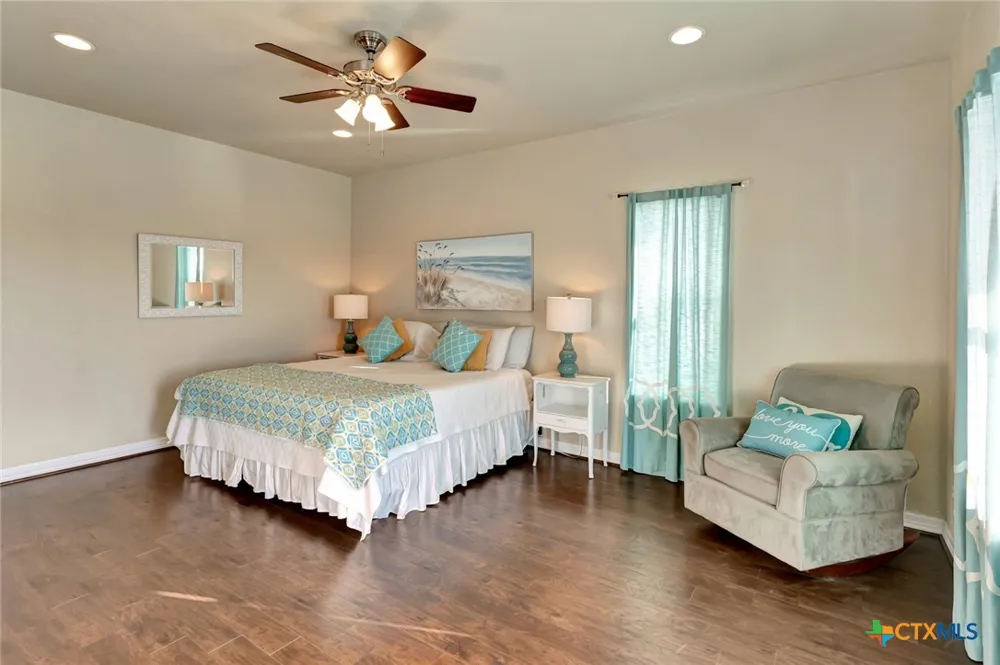 223 PR 670 Matagorda, TX 77457