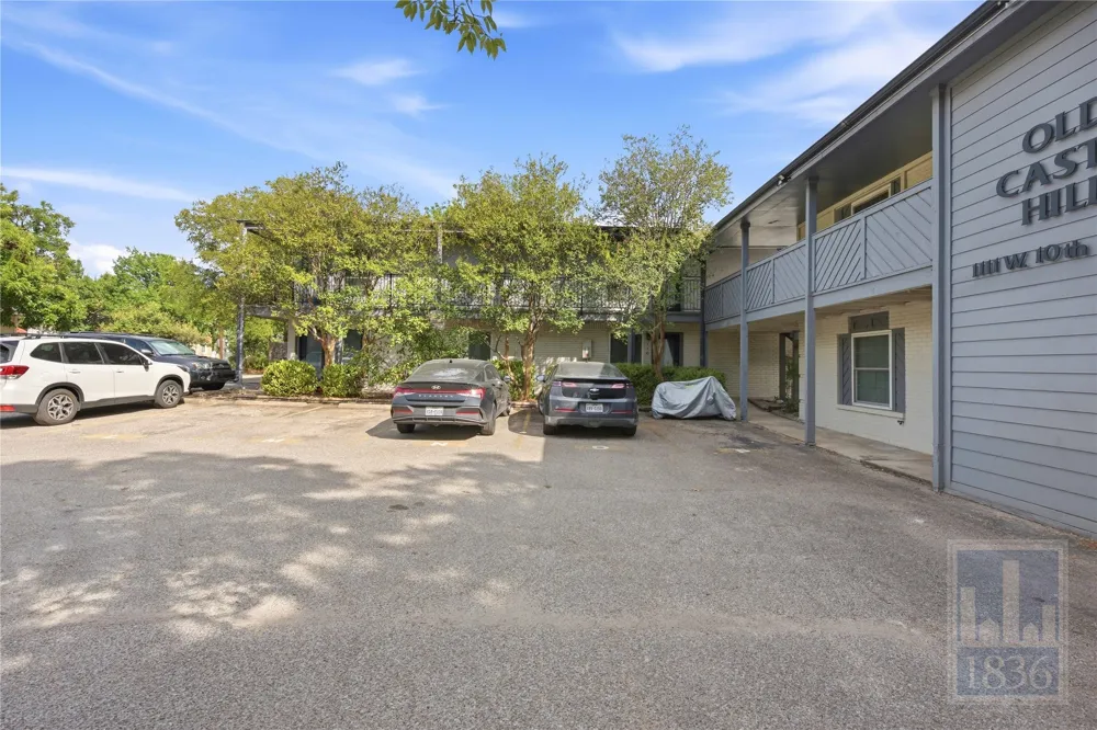 1111 W 10th Street #209 Austin, TX 78703