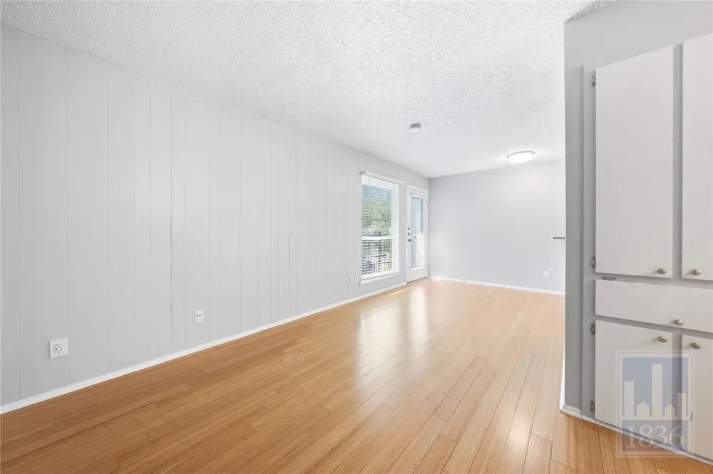 1111 W 10th Street #209 Austin, TX 78703