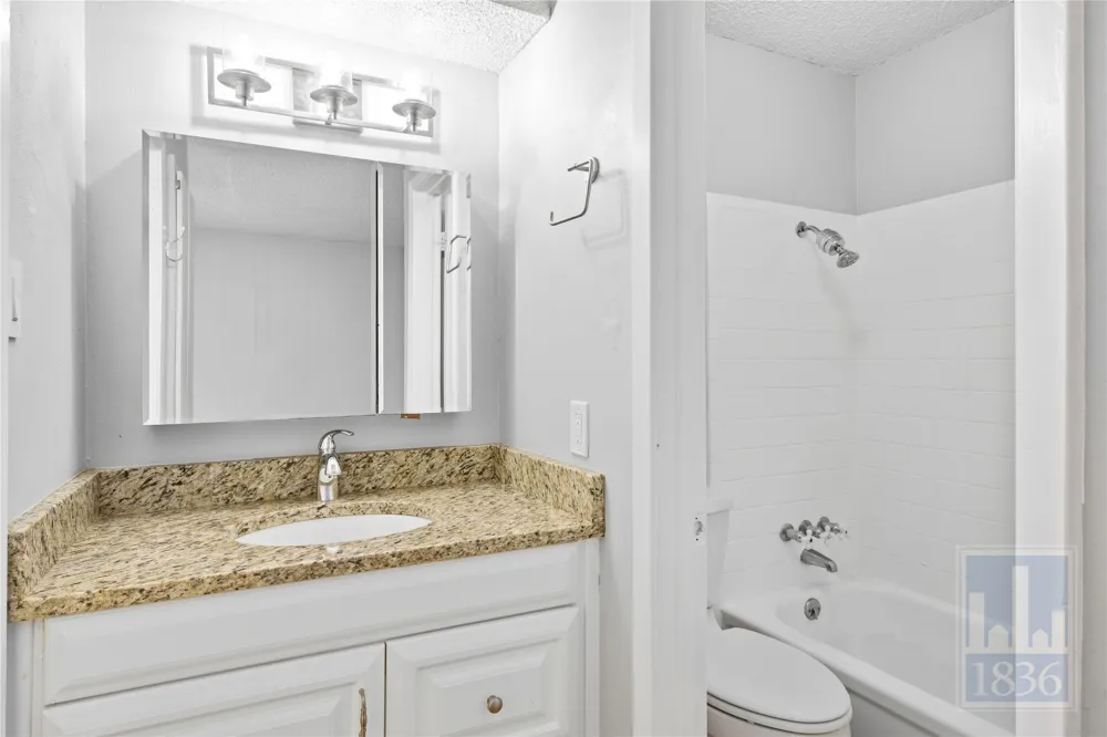 1111 W 10th Street #209 Austin, TX 78703