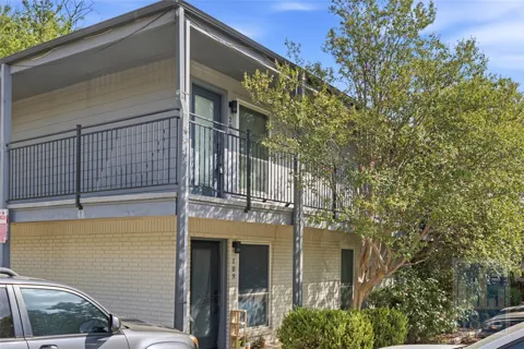 1111 W 10th Street #209