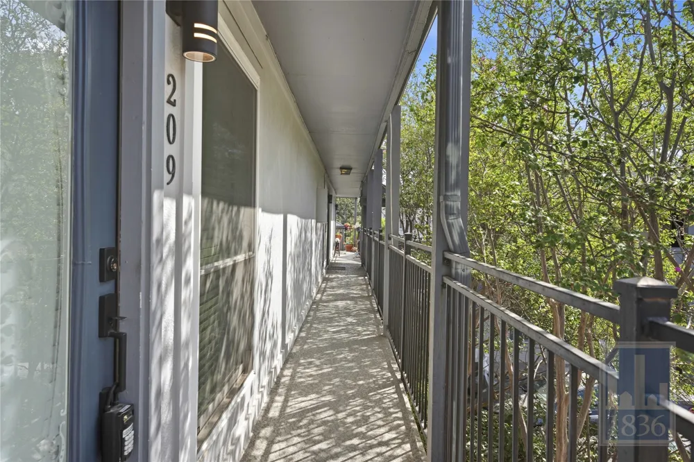 1111 W 10th Street #209 Austin, TX 78703