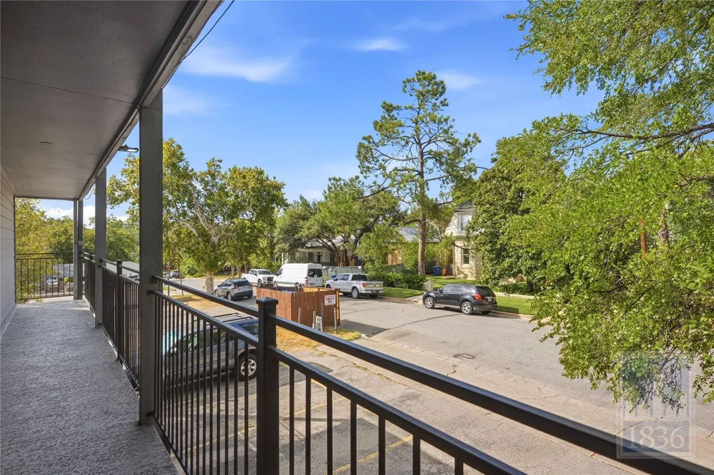 1111 W 10th Street #209 Austin, TX 78703