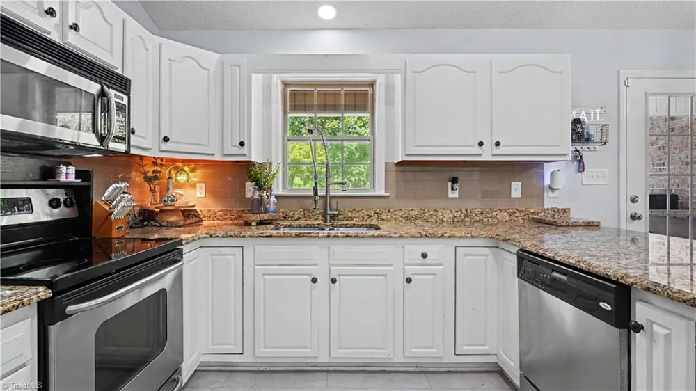 504 Evergreen Trail Thomasville, NC 27360