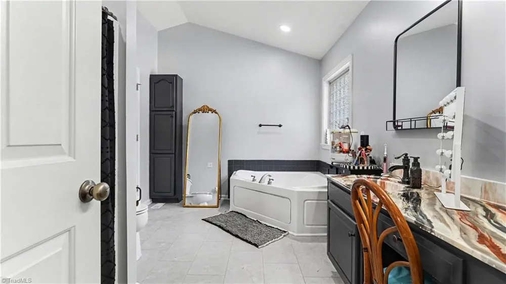 504 Evergreen Trail Thomasville, NC 27360