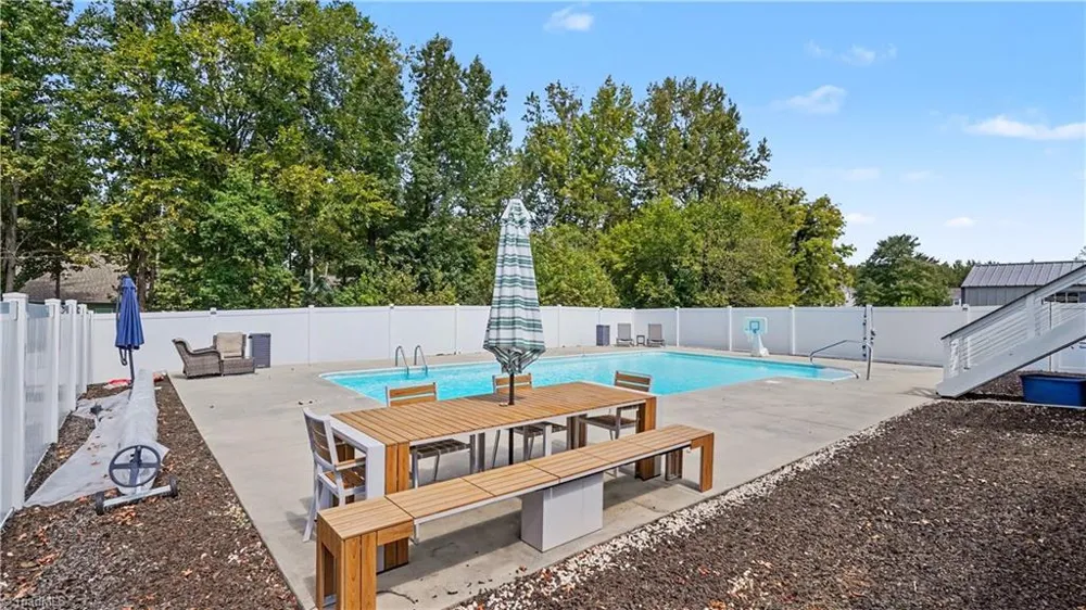 504 Evergreen Trail Thomasville, NC 27360