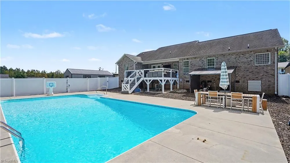 504 Evergreen Trail Thomasville, NC 27360