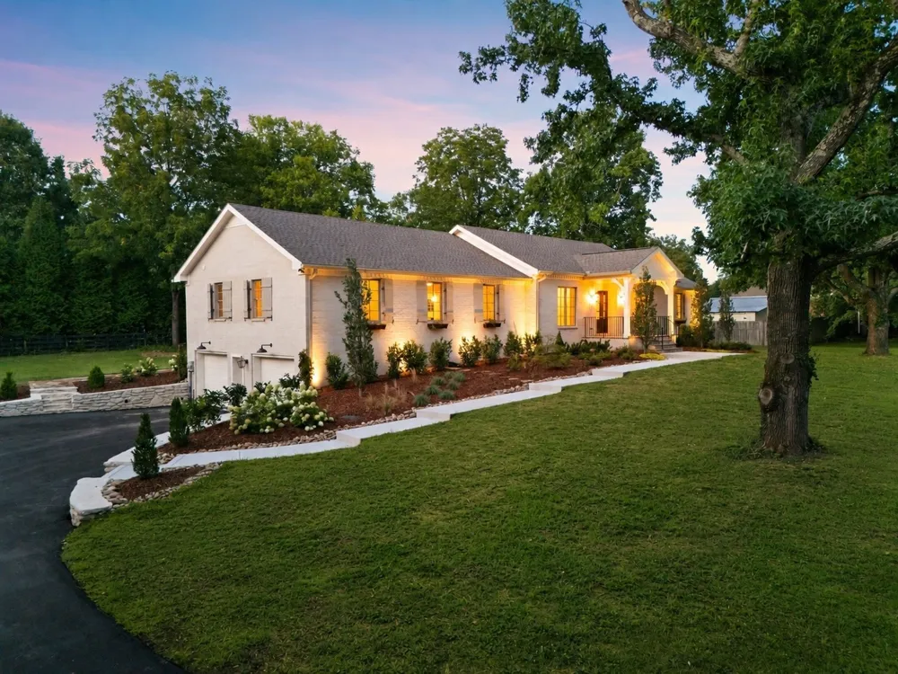 1214 Hunters Trail Dr Franklin, TN 37069