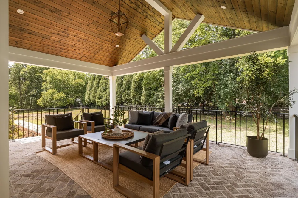 1214 Hunters Trail Dr Franklin, TN 37069