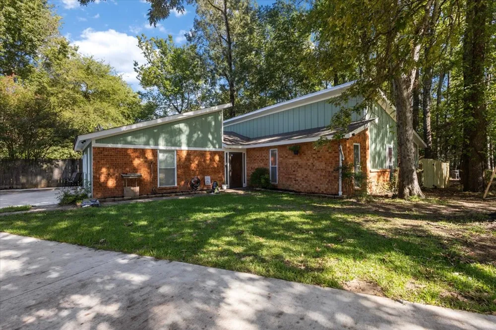 300 Synterra Lindale, TX 75771