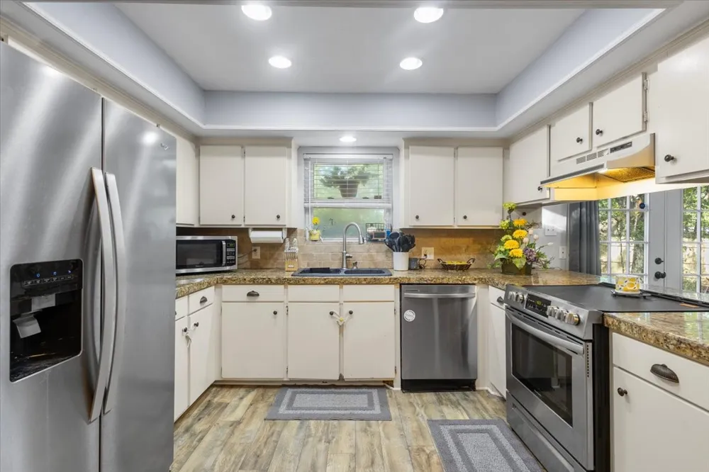 300 Synterra Lindale, TX 75771