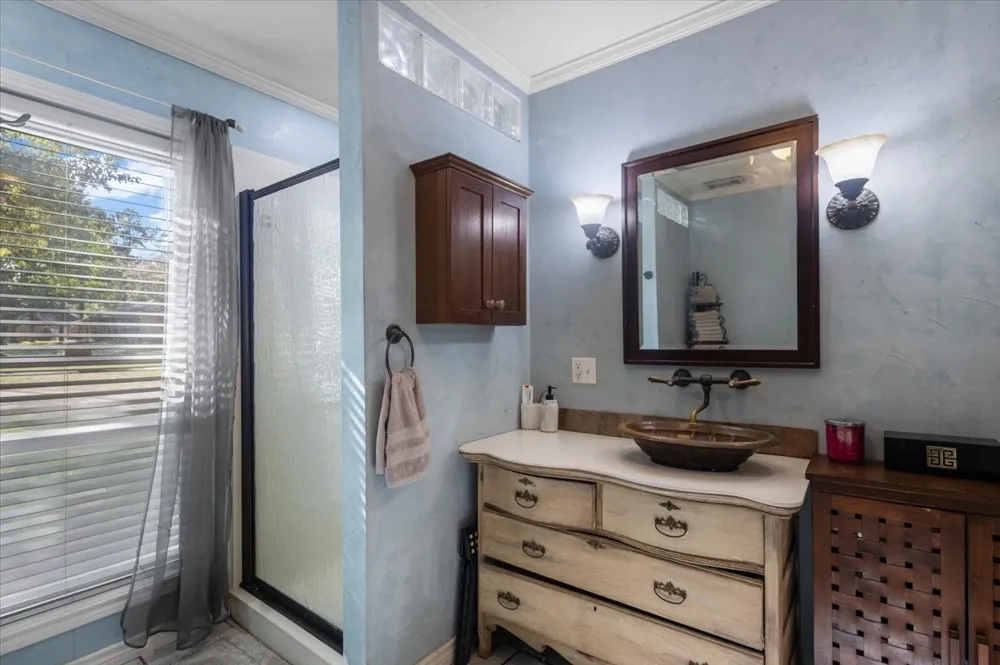 300 Synterra Lindale, TX 75771