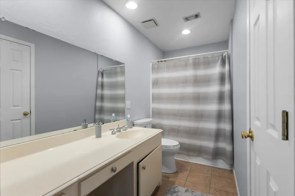 300 Synterra Lindale, TX 75771