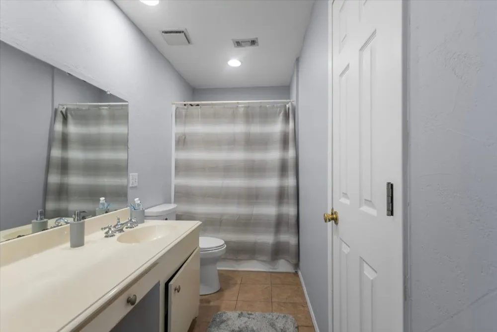 300 Synterra Lindale, TX 75771