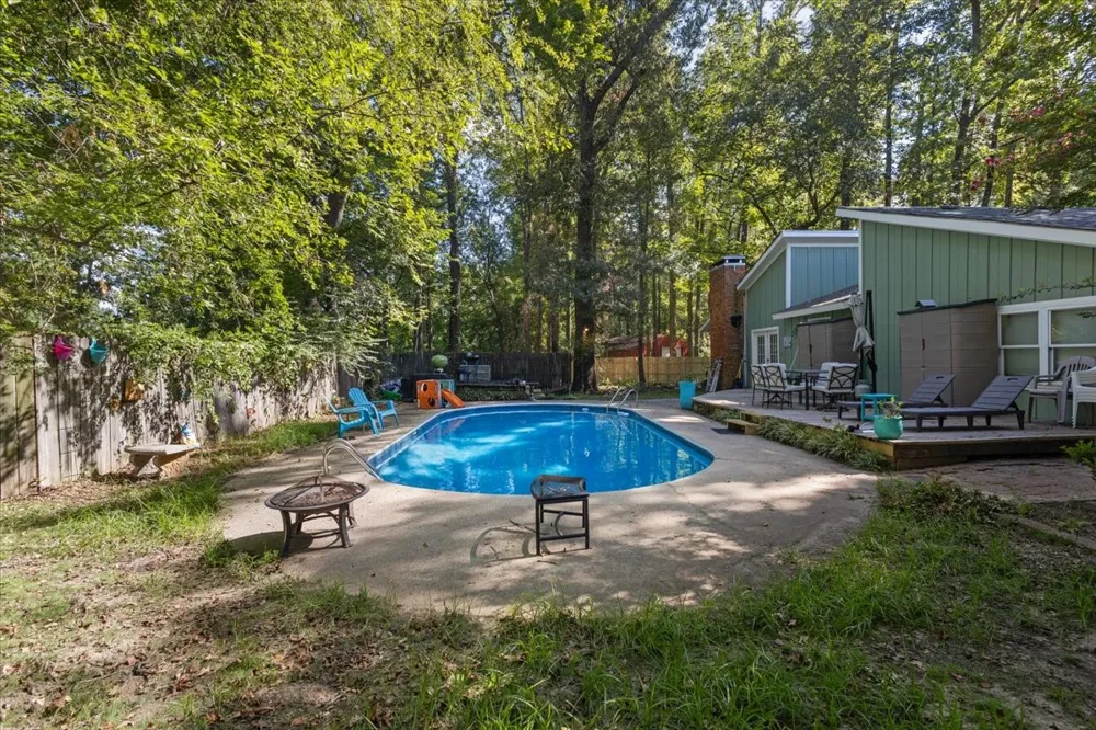 300 Synterra Lindale, TX 75771