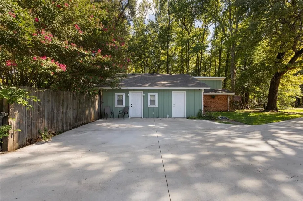 300 Synterra Lindale, TX 75771