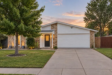 3820 Aspenwood Drive