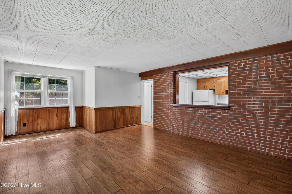 300 Decatur Road Jacksonville, NC 28540