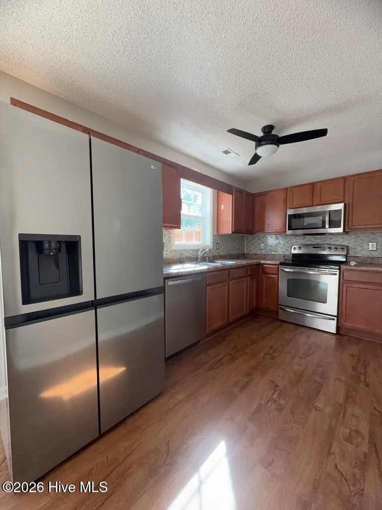 160 Kelly Circle Hubert, NC 28539