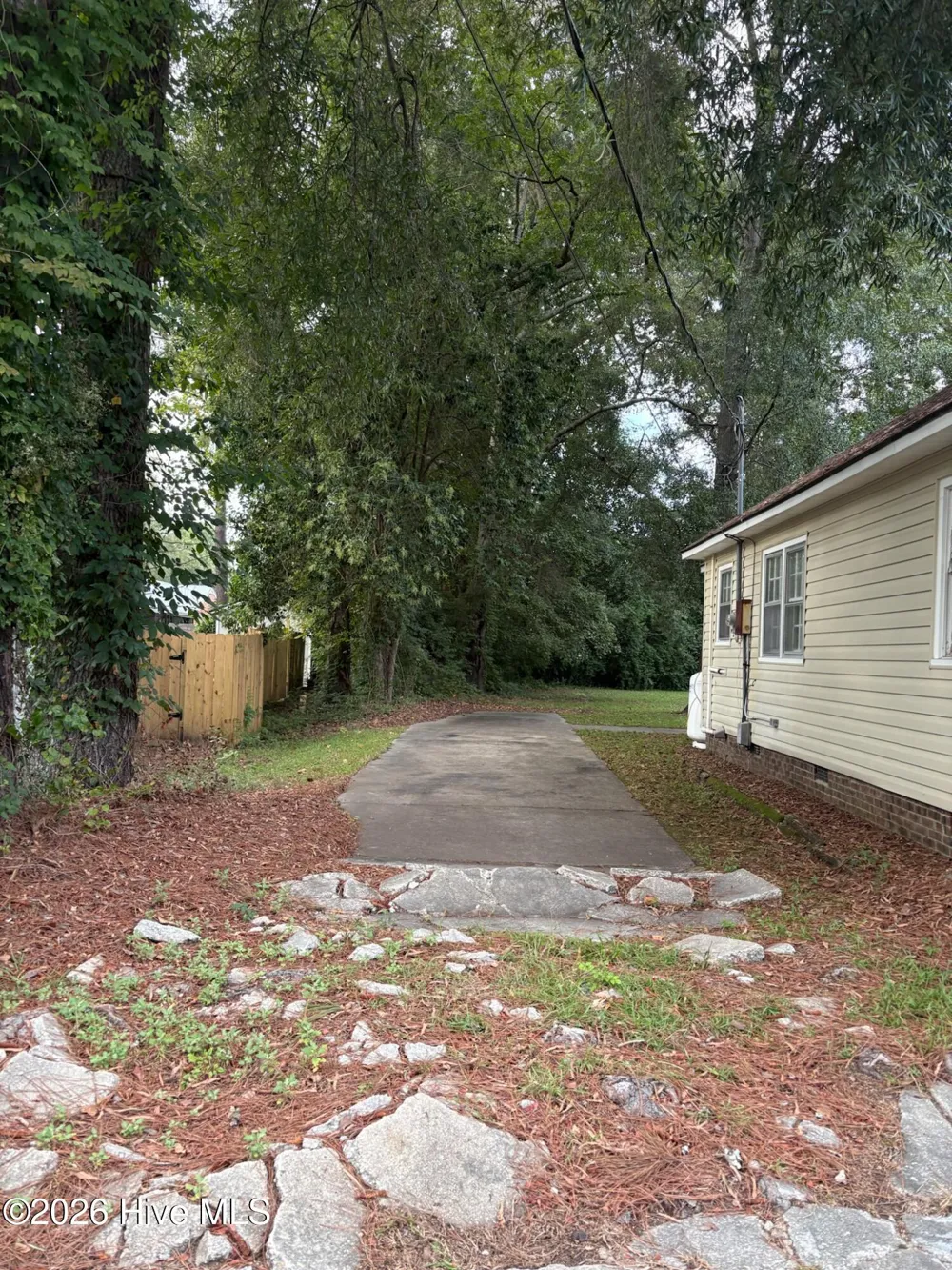 217 & 219 E Lewis Street Whiteville, NC 28472