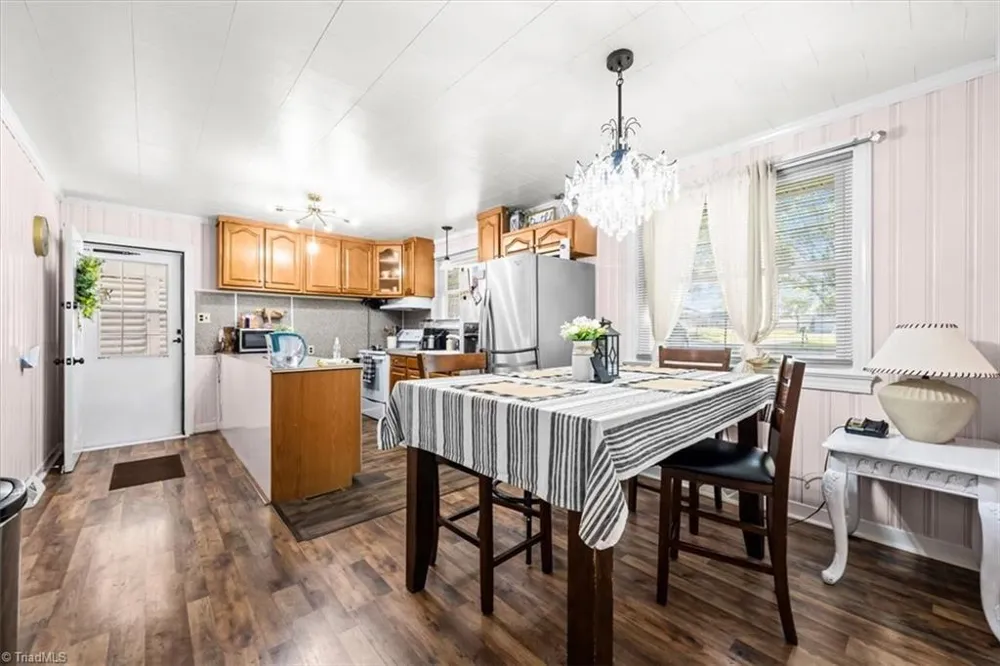 1539 shady Drive Asheboro, NC 27203