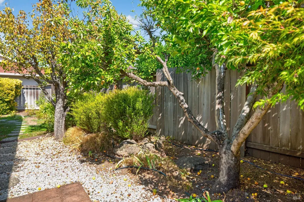 8940 Oakmont Drive Santa Rosa, CA 95409