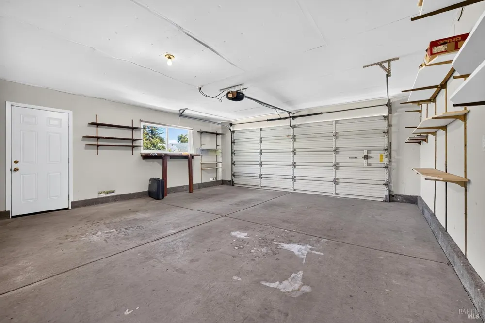 8940 Oakmont Drive Santa Rosa, CA 95409