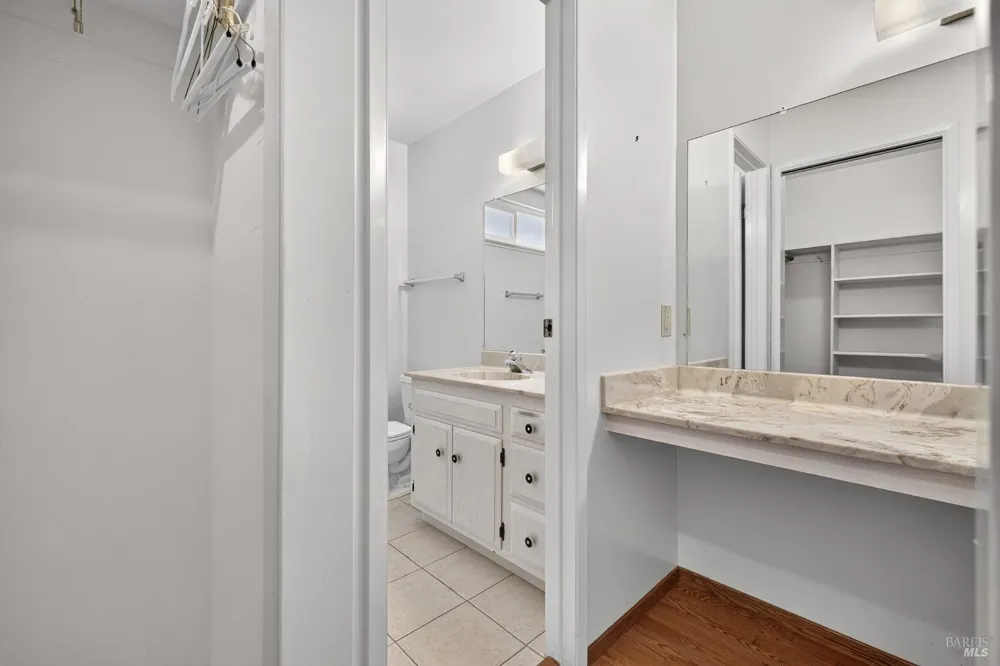 8940 Oakmont Drive Santa Rosa, CA 95409