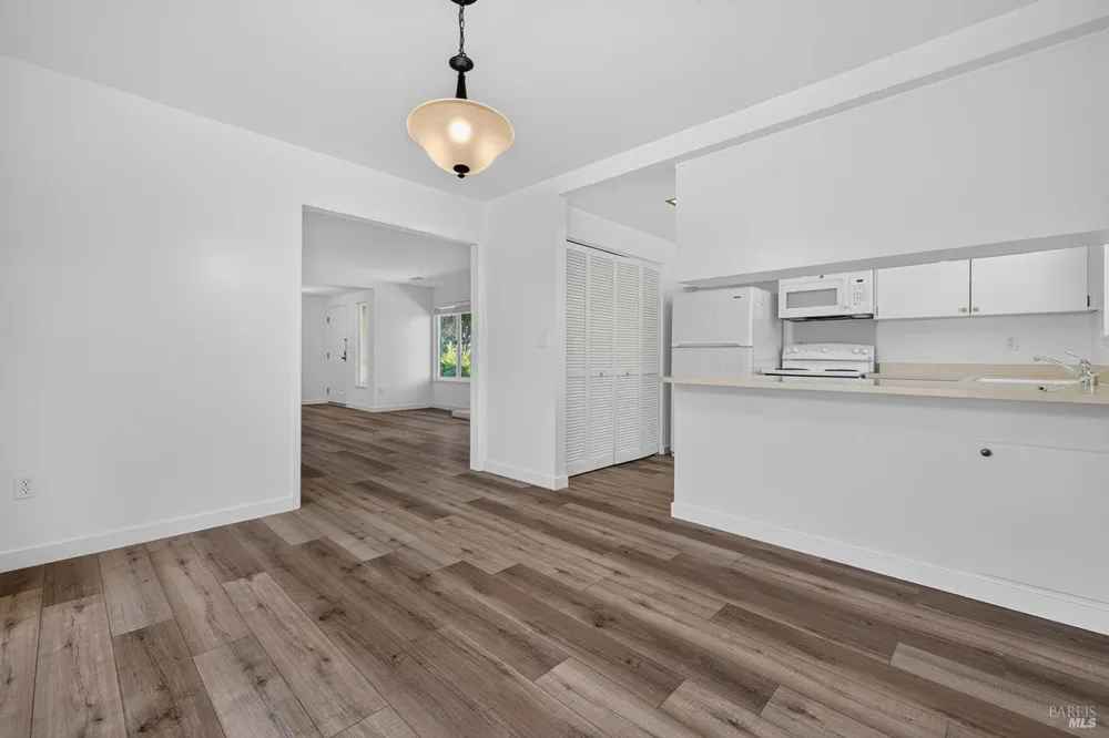 170 Mountain Vista Circle Santa Rosa, CA 95409